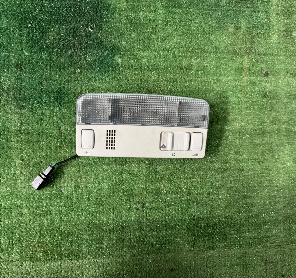 Б.у. плафон потолочный SKODA RAPID SKODA RAPID