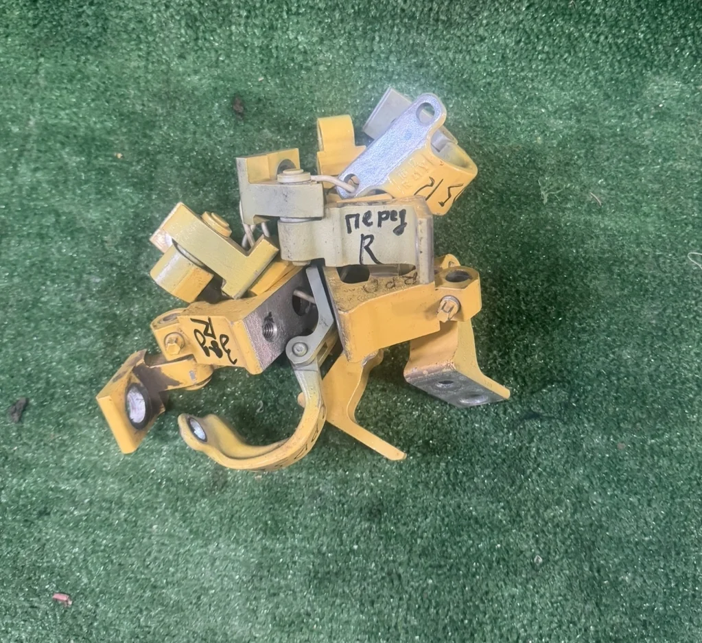 Б.у. петля двери SKODA RAPID SKODA RAPID  CWVB 2017