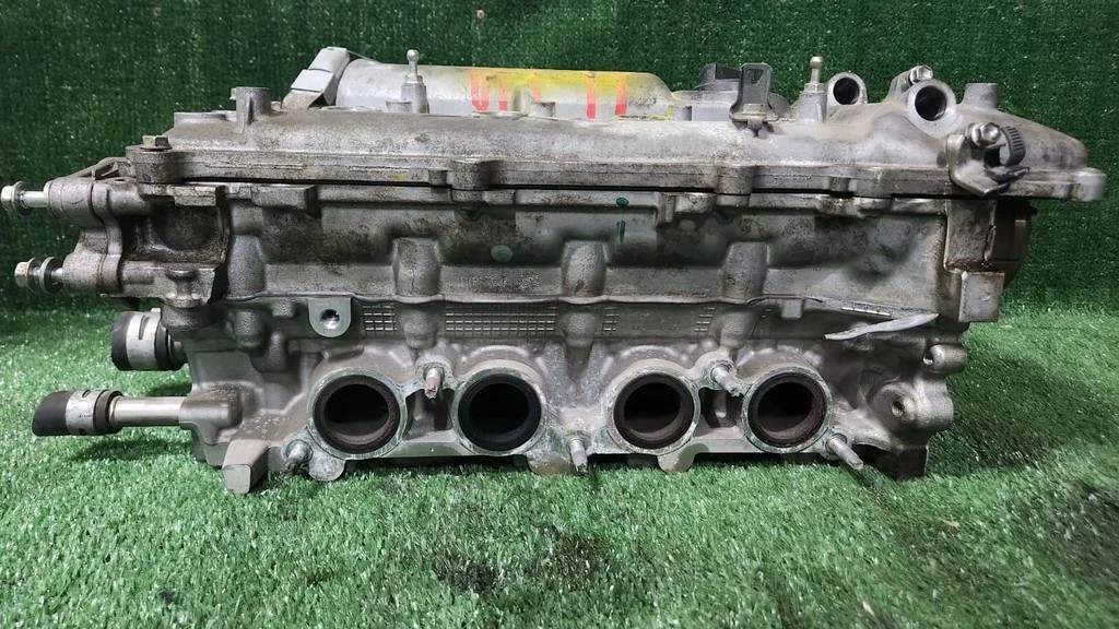 Б.у. головка блока цилиндров TOYOTA NOAH ZRR70 TOYOTA NOAH ZRR70 3ZRFAE 2010