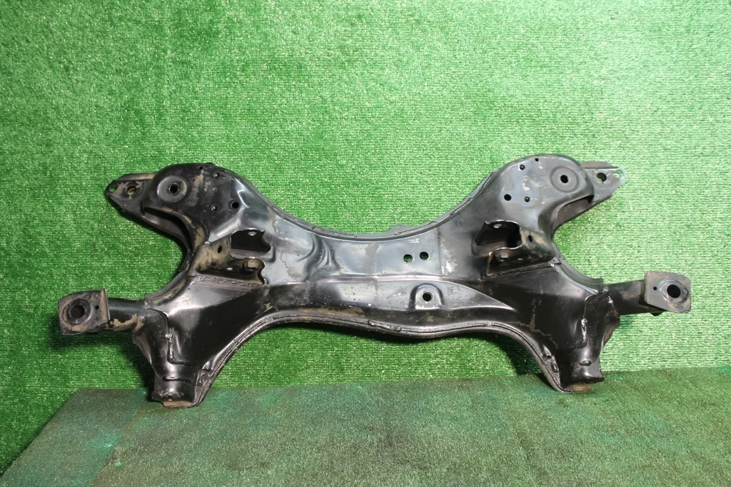 Б.у. балка под двс TOYOTA RAV4 ACA20 TOYOTA RAV4 ACA20 2.0 2003