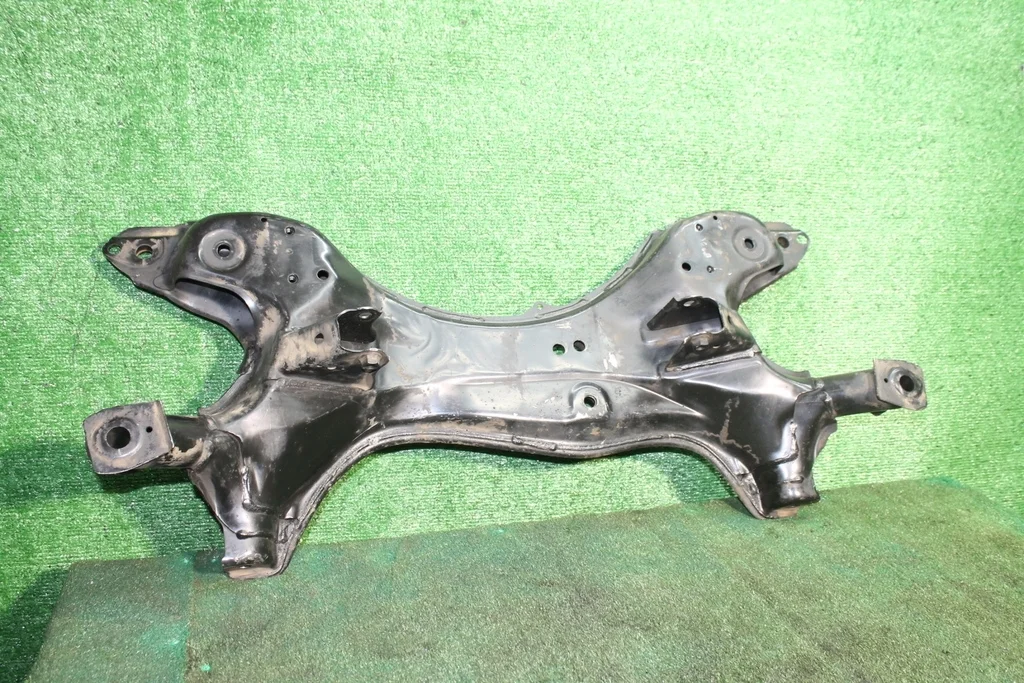 Б.у. балка под двс TOYOTA RAV4 ACA20 TOYOTA RAV4 ACA20 2.0 2003