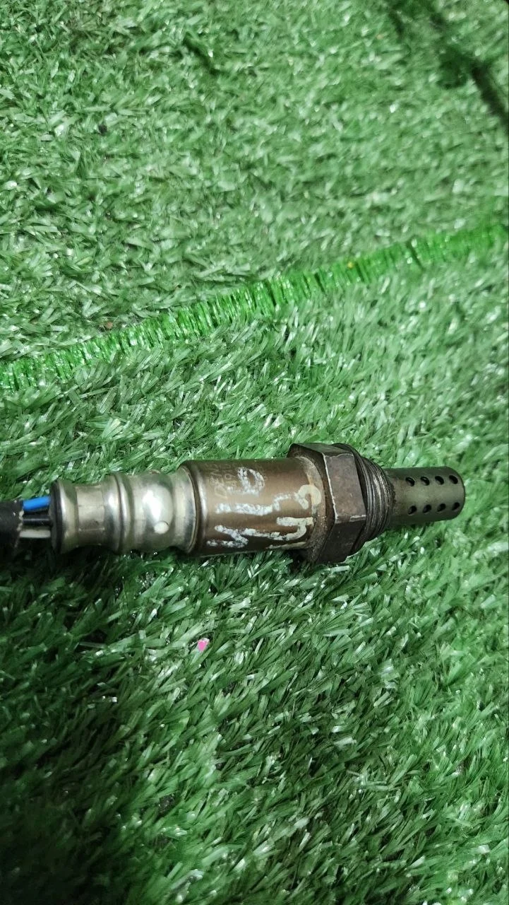 Б.у. датчик кислорода MITSUBISHI GRANDIS NA4W MITSUBISHI GRANDIS NA4W 4G69 2003