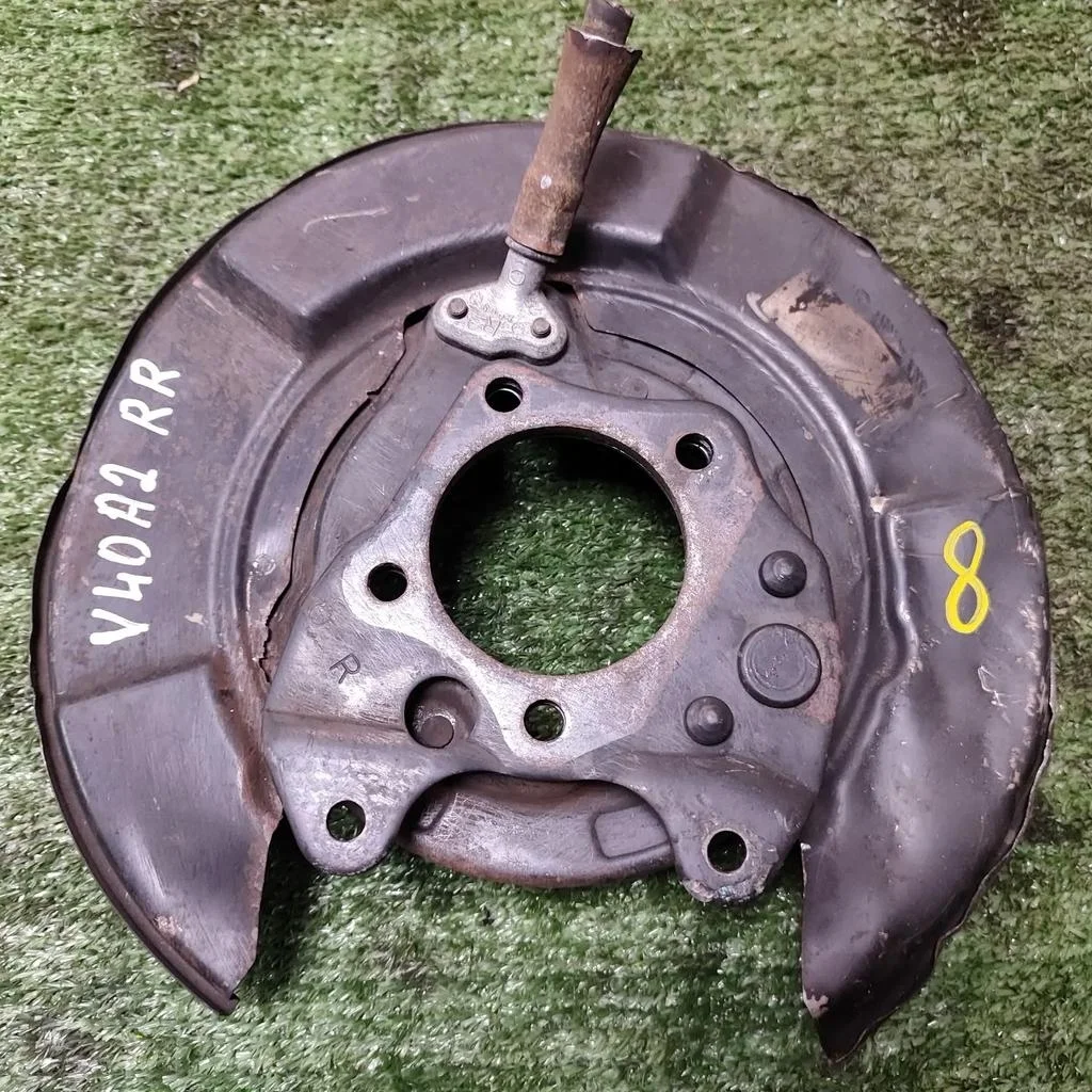 Б.у. щиток тормозного диска TOYOTA CAMRY V40 ACV40 TOYOTA CAMRY V40 ACV40 2.4 2008