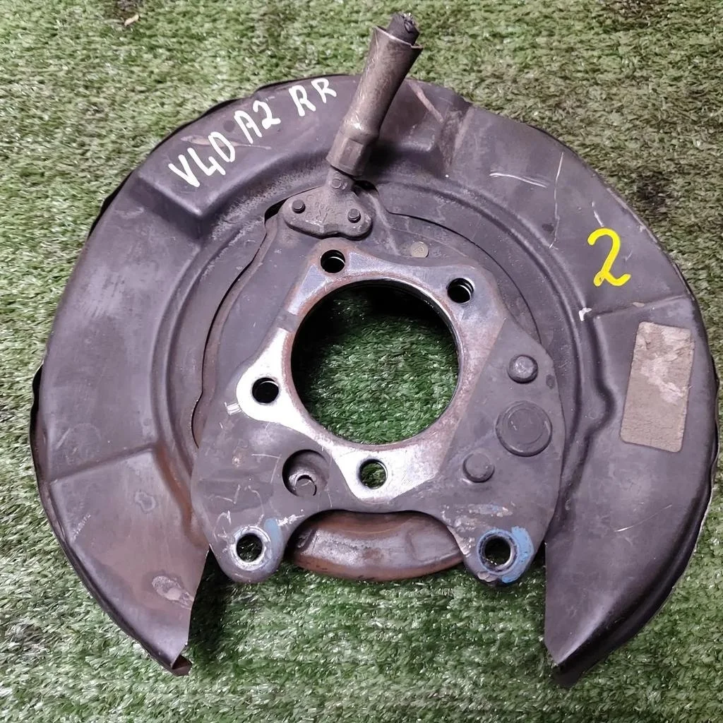 Б.у. щиток тормозного диска TOYOTA CAMRY V40 ACV40 TOYOTA CAMRY V40 ACV40 2.4 2008