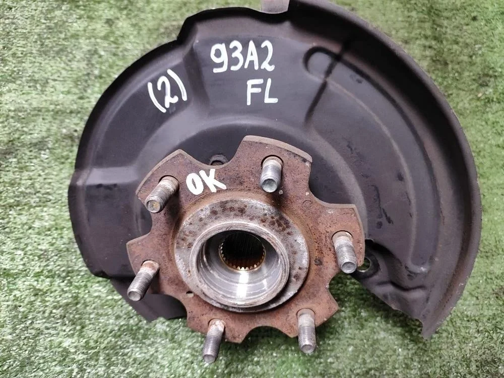 Б.у. кулак поворотный MITSUBISHI PAJERO V93W MITSUBISHI PAJERO V93W 3.0 2007