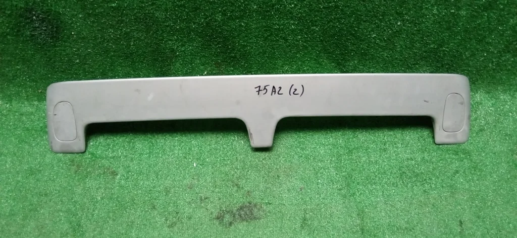 Б.у. спойлер MITSUBISHI PAJERO V75W MITSUBISHI PAJERO V75W 3.5 2000