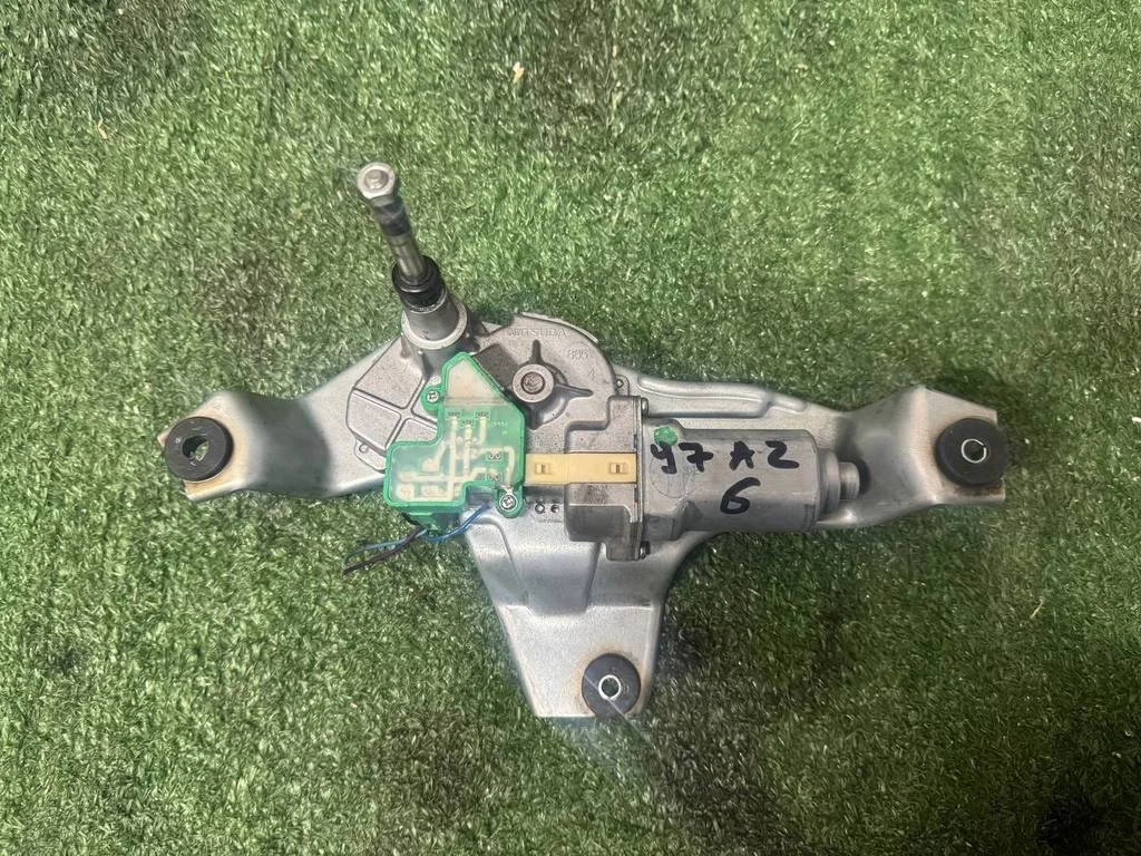 Б.у. мотор заднего дворника MITSUBISHI PAJERO V97W MITSUBISHI PAJERO V97W 3.8 2009