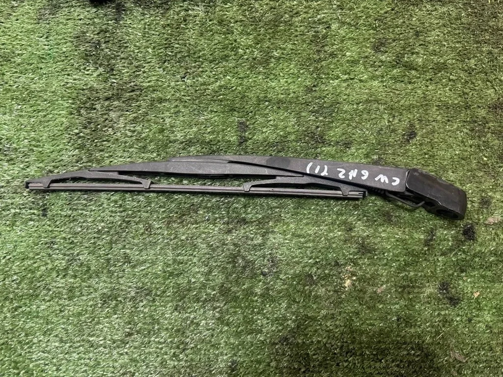 Б.у. поводок стеклоочистителя MITSUBISHI OUTLANDER XL CW6W MITSUBISHI OUTLANDER XL CW6W 3.0 2006