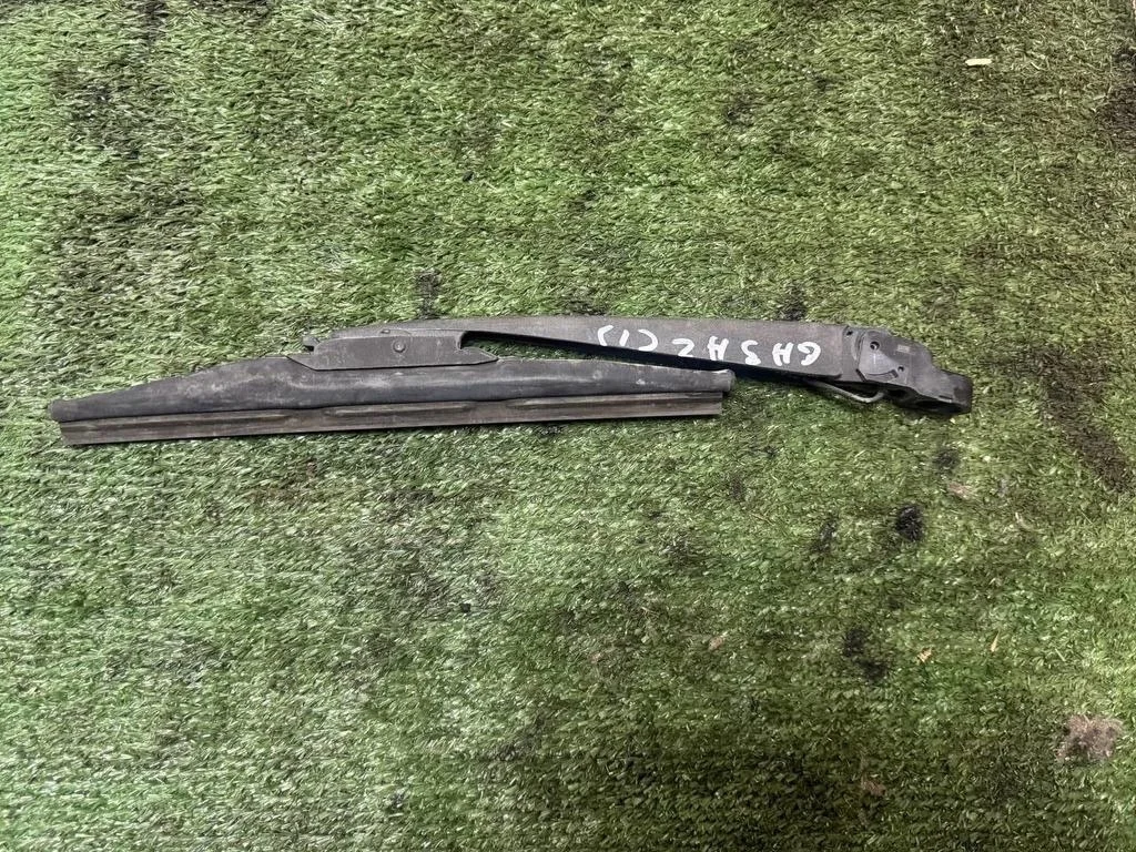 Б.у. поводок стеклоочистителя MITSUBISHI ASX GA3W MITSUBISHI ASX GA3W 1.8 2012