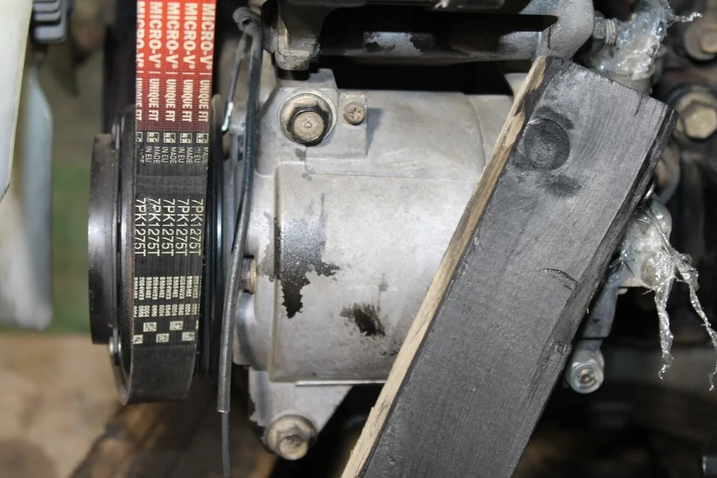 Б.у. компрессор кондиционера NISSAN Pathfinder R51 NISSAN Pathfinder R51 2.5 2008