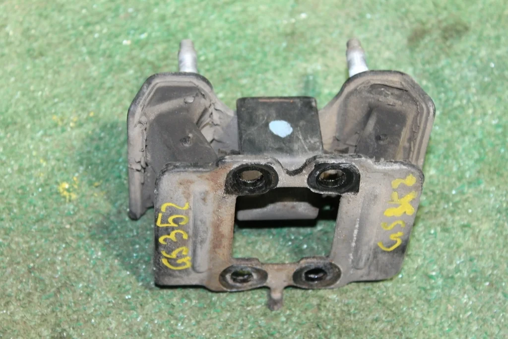 Б.у. опора двигателя LEXUS GS350 GRS191 LEXUS GS350 GRS191 2GR-FSE 2009