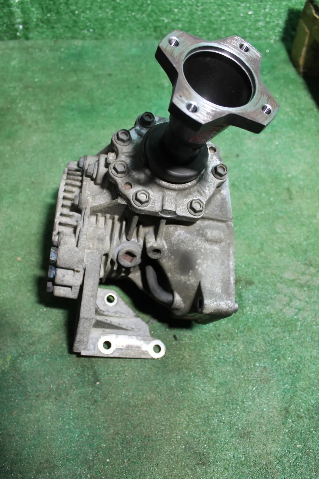 Б.у. раздаточная коробка NISSAN MURANO Z51 NISSAN MURANO Z51 3.5 2012