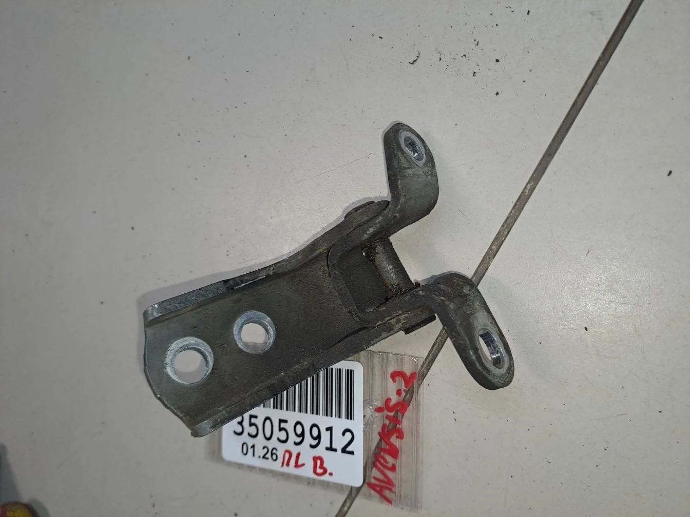 Петля двери передней левой верхняя для Toyota Avensis T25 2003-2008