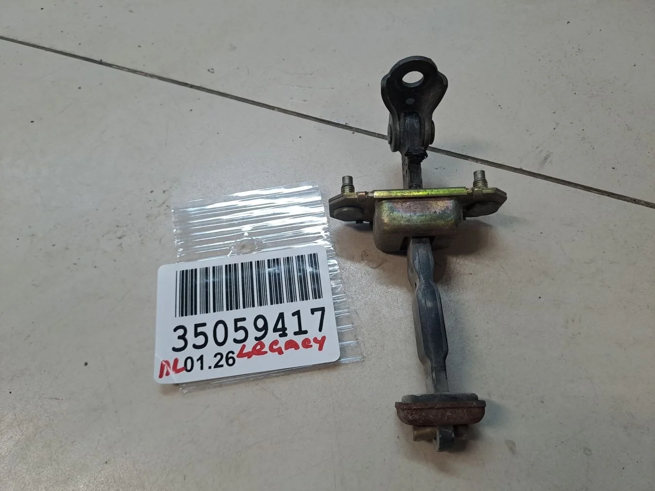 Ограничитель двери передней для Subaru Legacy B13 2003-2009