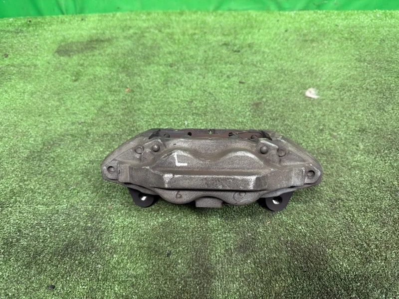 Суппорт Lexus LX 2015-2021 4775060320, передний левый