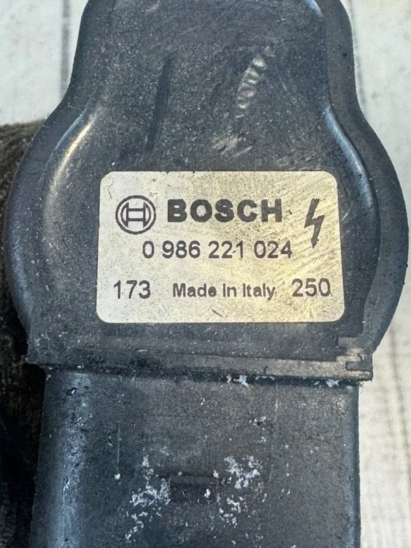 Катушка зажигания Audi A4 2004 B6