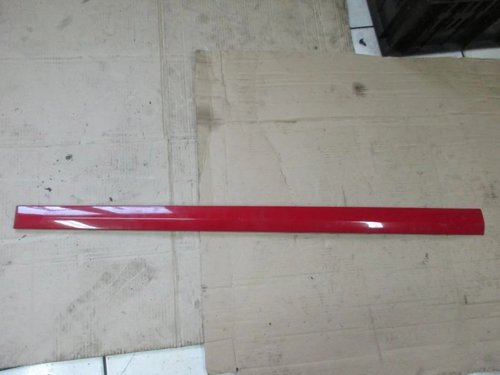 Молдинг двери Mercedes-Benz