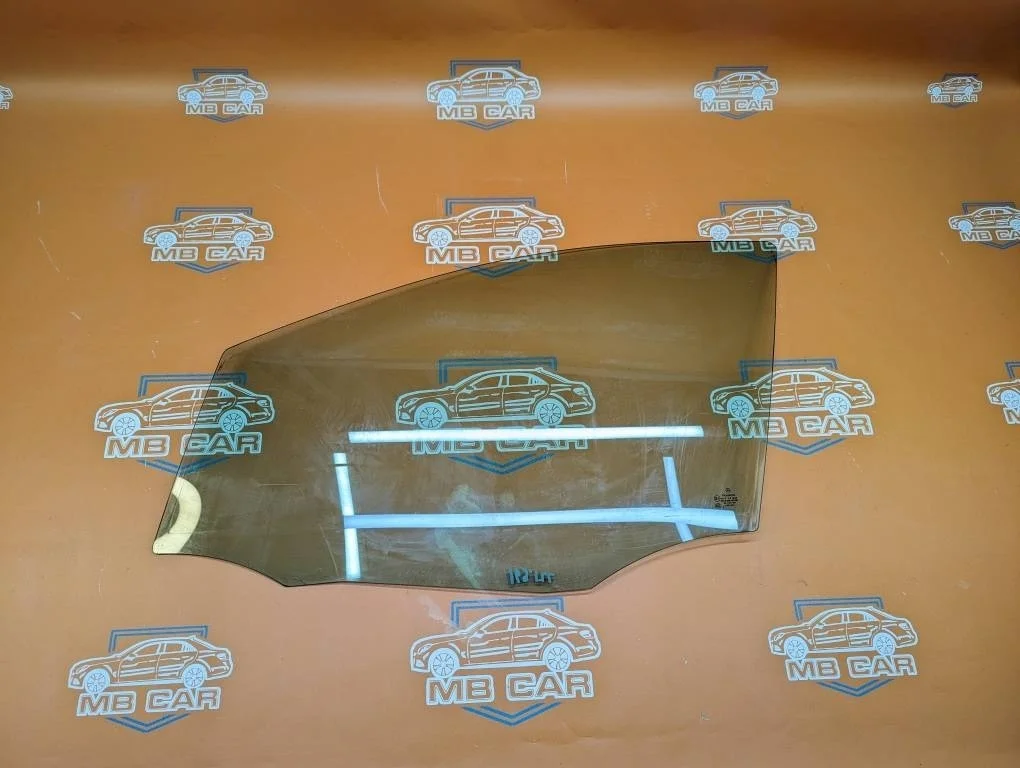 Стекло переднее левое Mercedes-Benz
