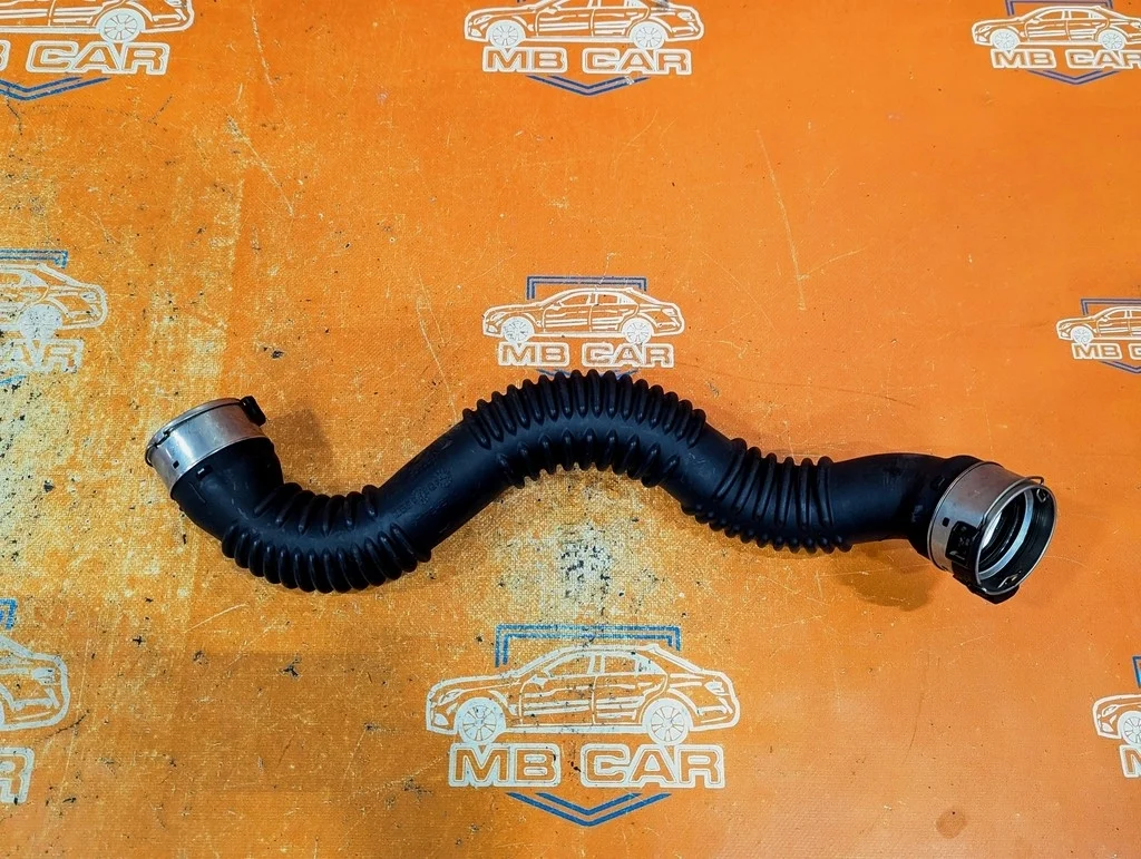 Патрубок интеркулера Mercedes-Benz