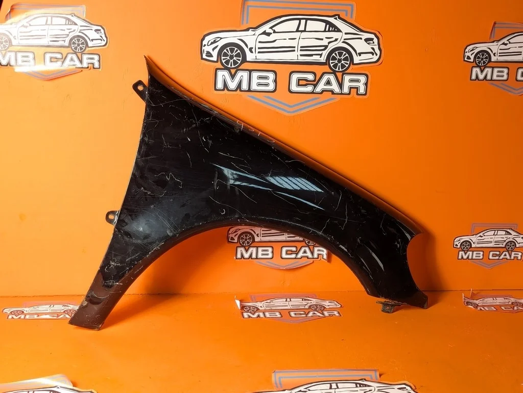 Крыло переднее правое Mercedes-Benz