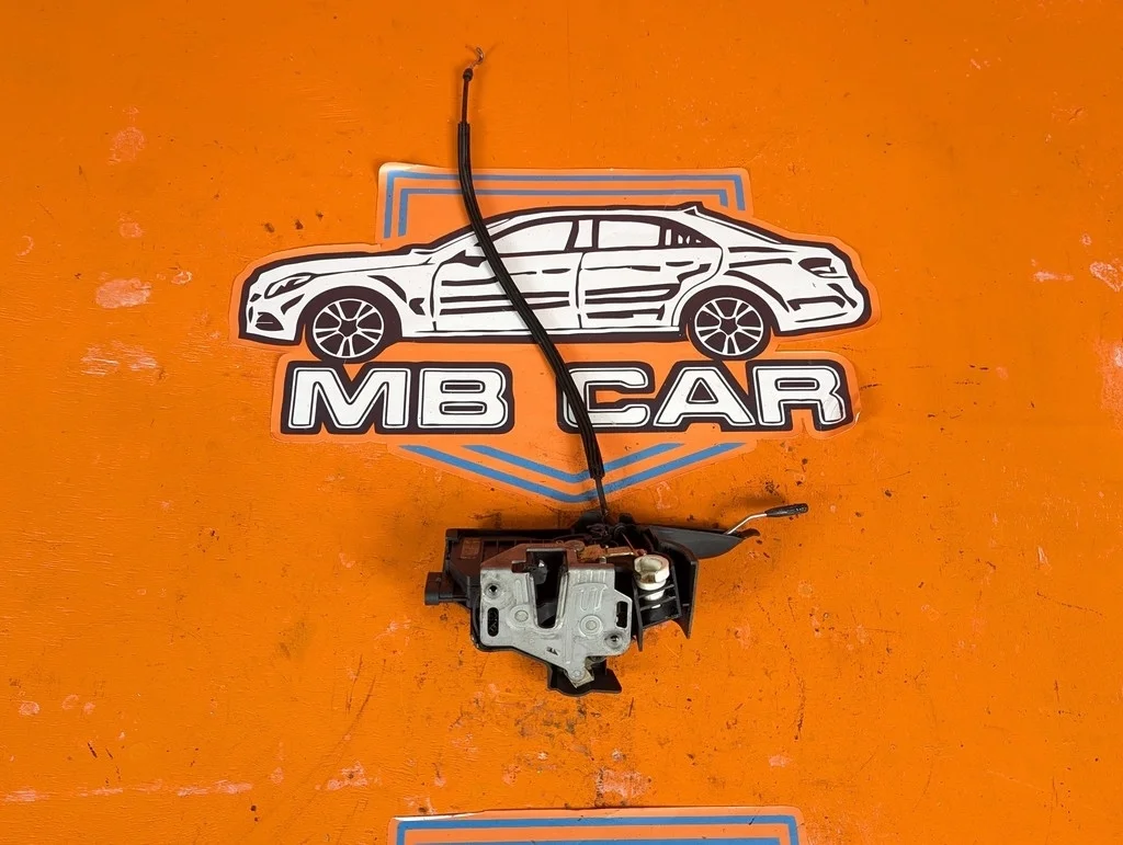 Замок двери передней правой Mercedes-Benz