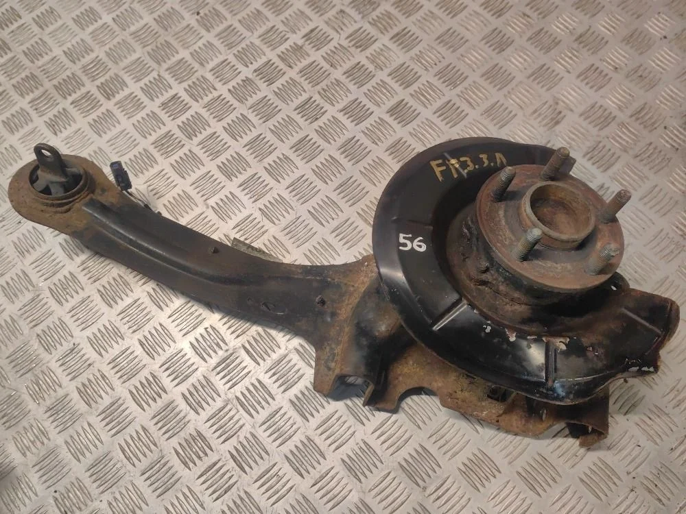 Кулак поворотный задний левый Ford Focus 3