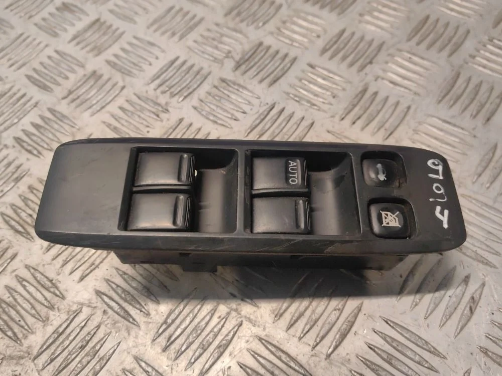 Блок стеклоподъемников Nissan Primera P12