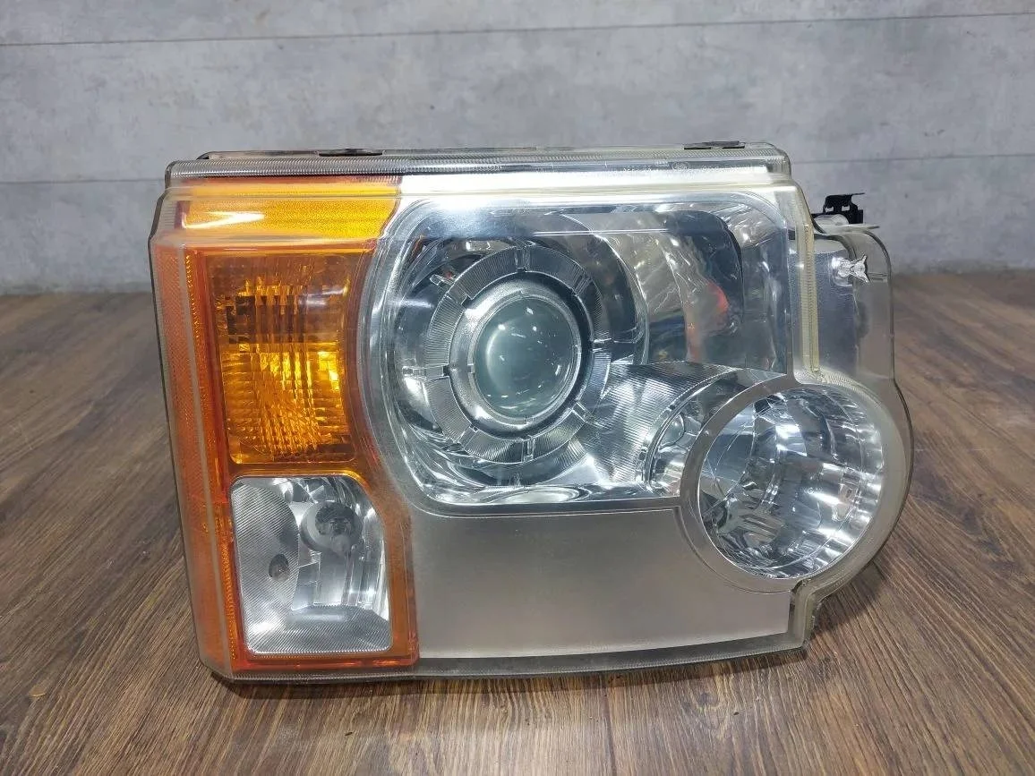 фара правая Land Rover Discovery 3 L319