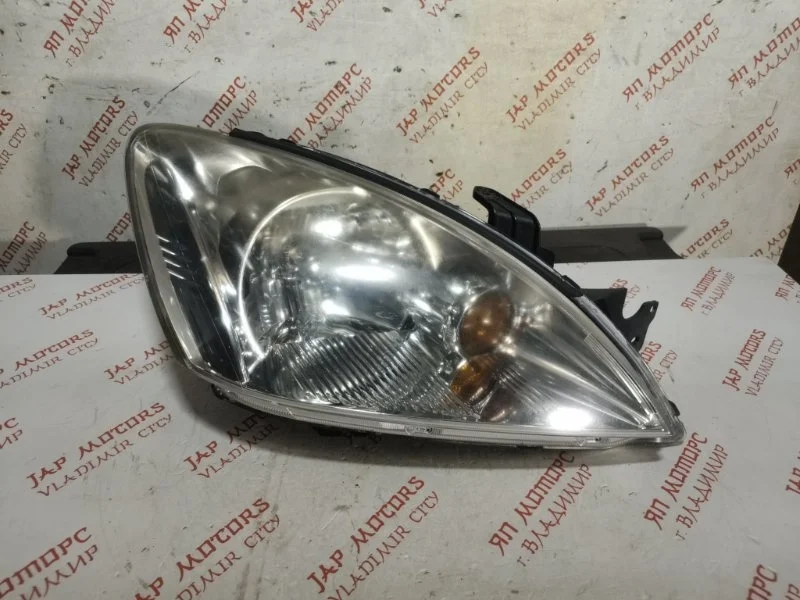 Фара галогеновая передняя правая Mitsubishi Lancer
