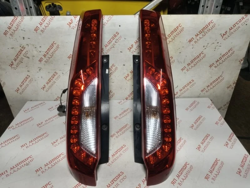Фонарь задний Nissan X Trail T31 2.0 MR20 2011