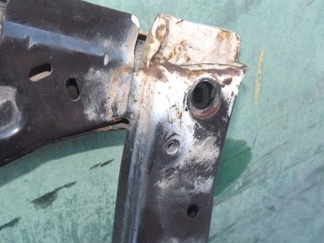 Балка передняя поперечная Renault Duster I (2010—2015)