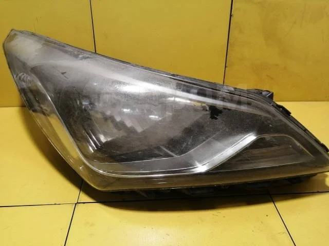 Фара правая Hyundai Solaris I (2010—2014)