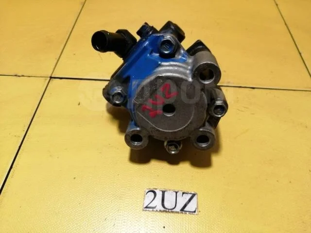 Насос ГУР Toyota Land Cruiser 100 (1998—2002)