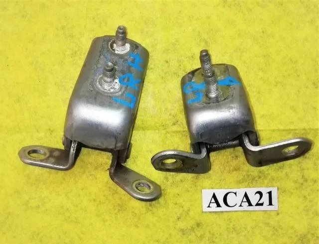 Петли двери Toyota RAV4 II (2000—2003)