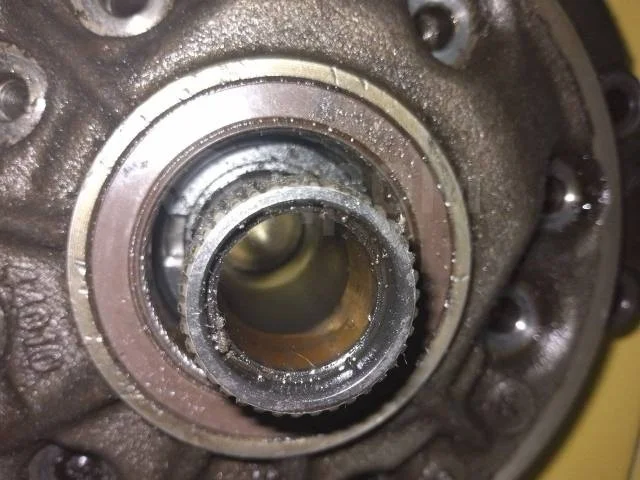 Насос масляный Toyota Estima III (2006—2008)