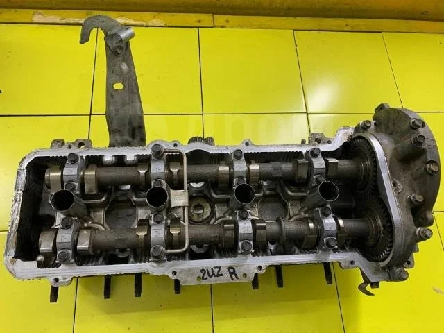 Головка блока цилиндров Toyota Land Cruiser 100 (1998—2002)