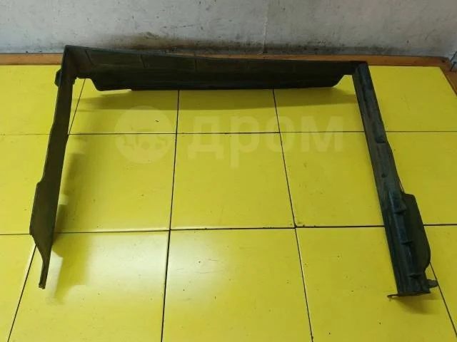 Дефлектор радиатора Renault Duster I рестайлинг (2015—2021)