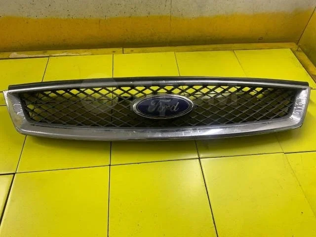 Решетка радиатора Ford Focus II (2005—2008)