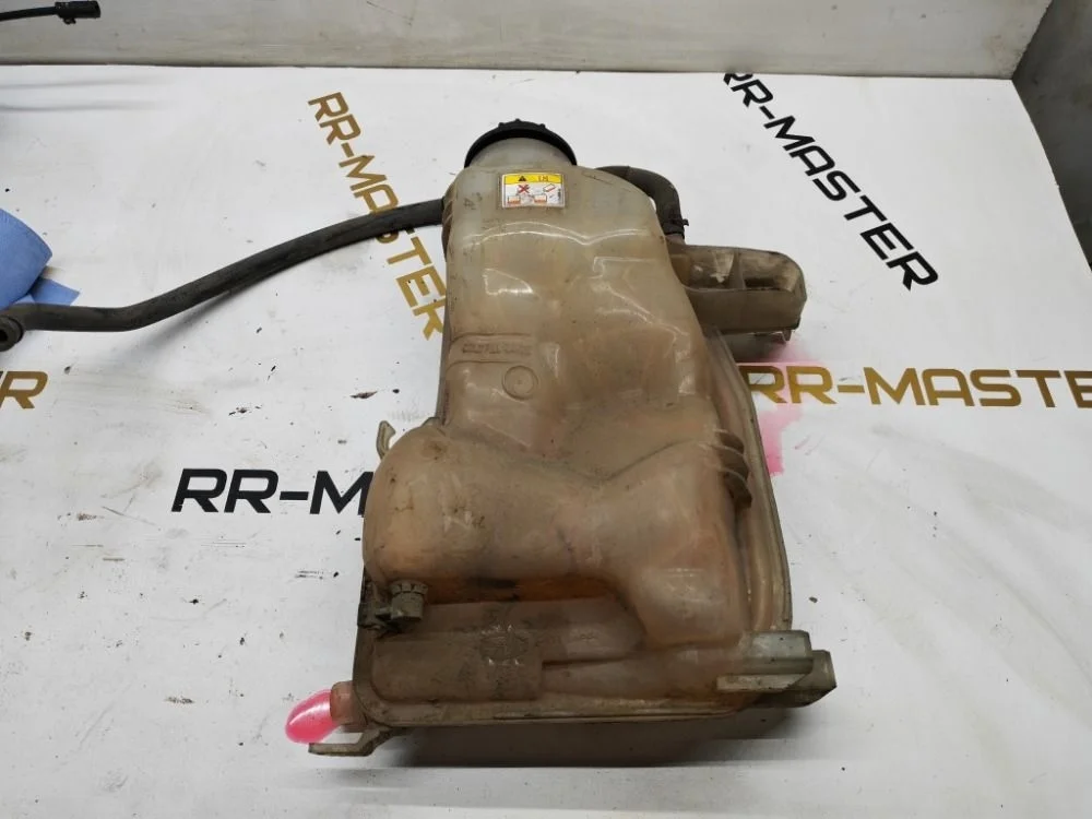 Расширительный бачок Range Rover L322 5.0 SC Land Rover Range Rover III рестайлинг 2 (2009—2012)