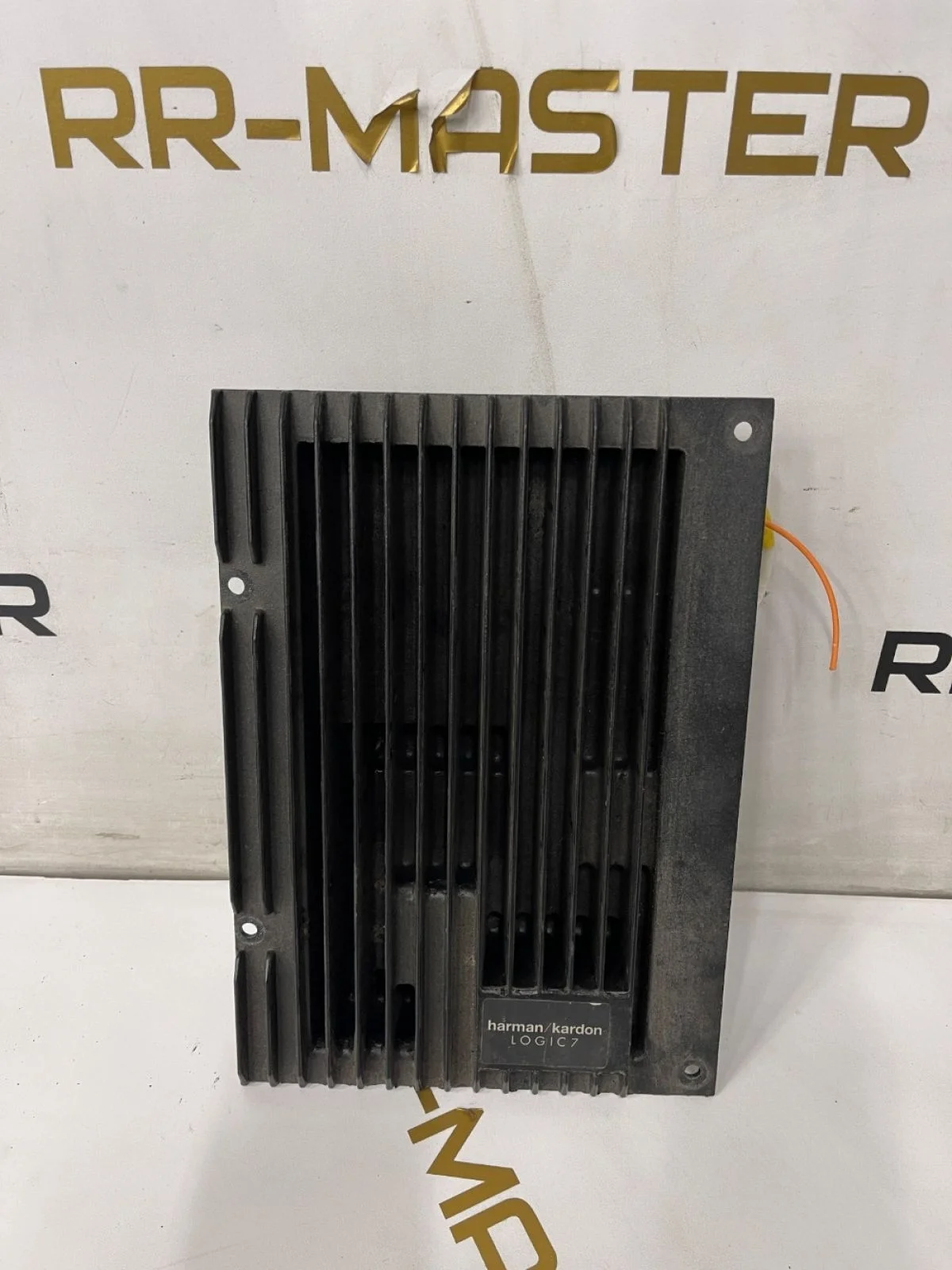 Усилитель звука Harman DISCOVERY 3 2005 - 2009 Land Rover Discovery III (2004—2009)