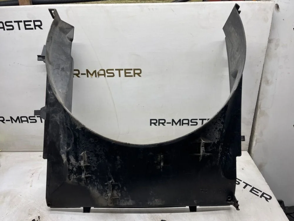 Кожух вентилятора ( низ ) DISCOVERY 3 2005 - 2009 CLASSIC Land Rover Discovery III (2004—2009)