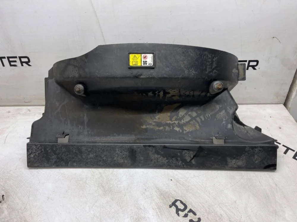 Кожух вентилятора DISCOVERY 3 2005 - 2009 CLASSIC Land Rover Discovery III (2004—2009)