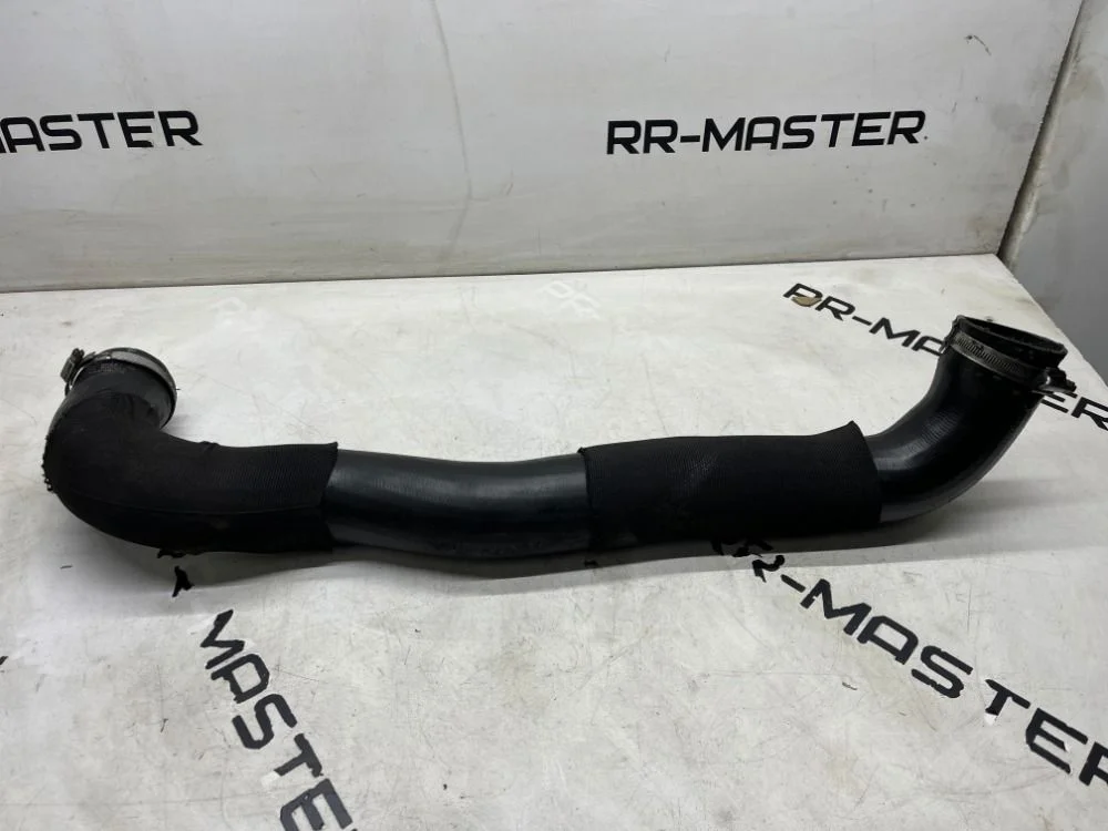 Патрубок интеркулера DISCOVERY 3 2005 - 2009 CLASSIC Land Rover Discovery III (2004—2009)