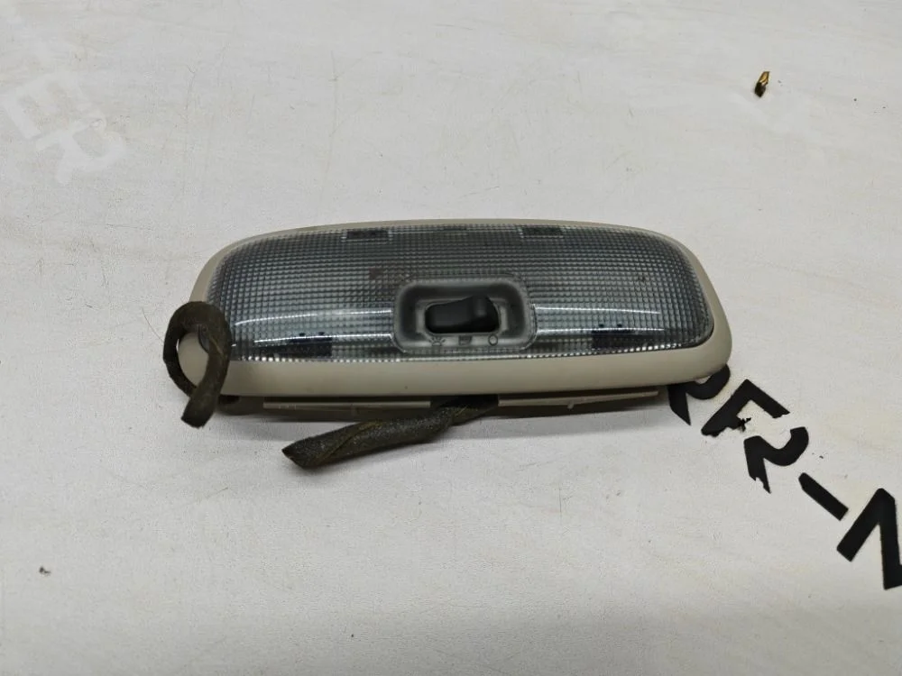 плафон освещения салона задний Land Rover Freelander II Land Rover Freelander II (2006—2010)