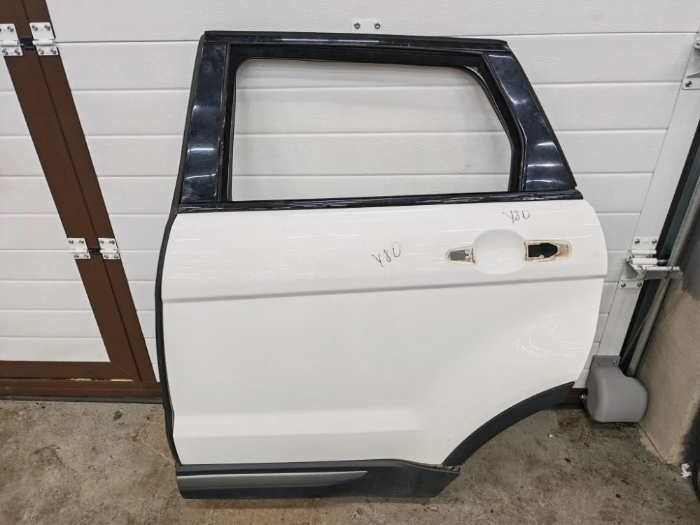 дверь задняя левая Range Rover Evoque Land Rover Range Rover Evoque I (2011—2015)