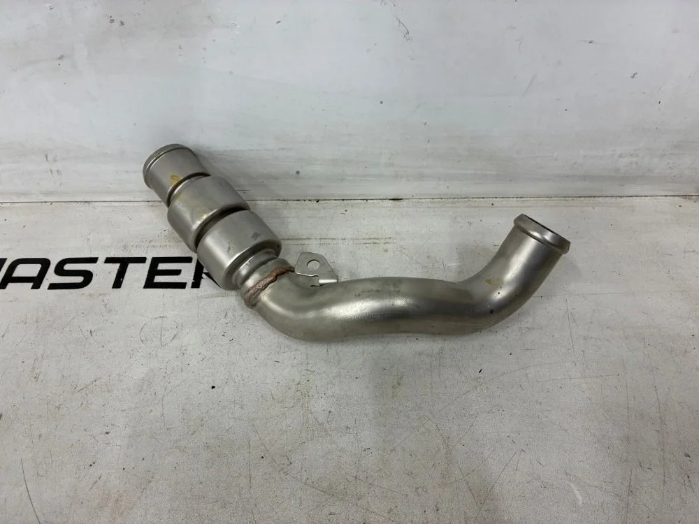 патрубок интеркулера Land Rover Discovery IV (2009—2013)