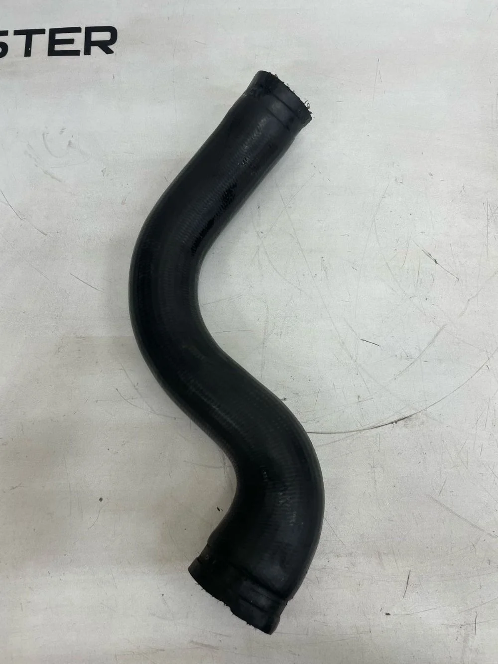 патрубок интеркулера Land Rover Range Rover III рестайлинг 2 (2009—2012)