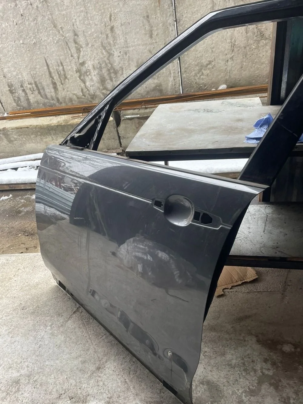 дверь передняя левая Land Rover Discovery V (2017—2021)