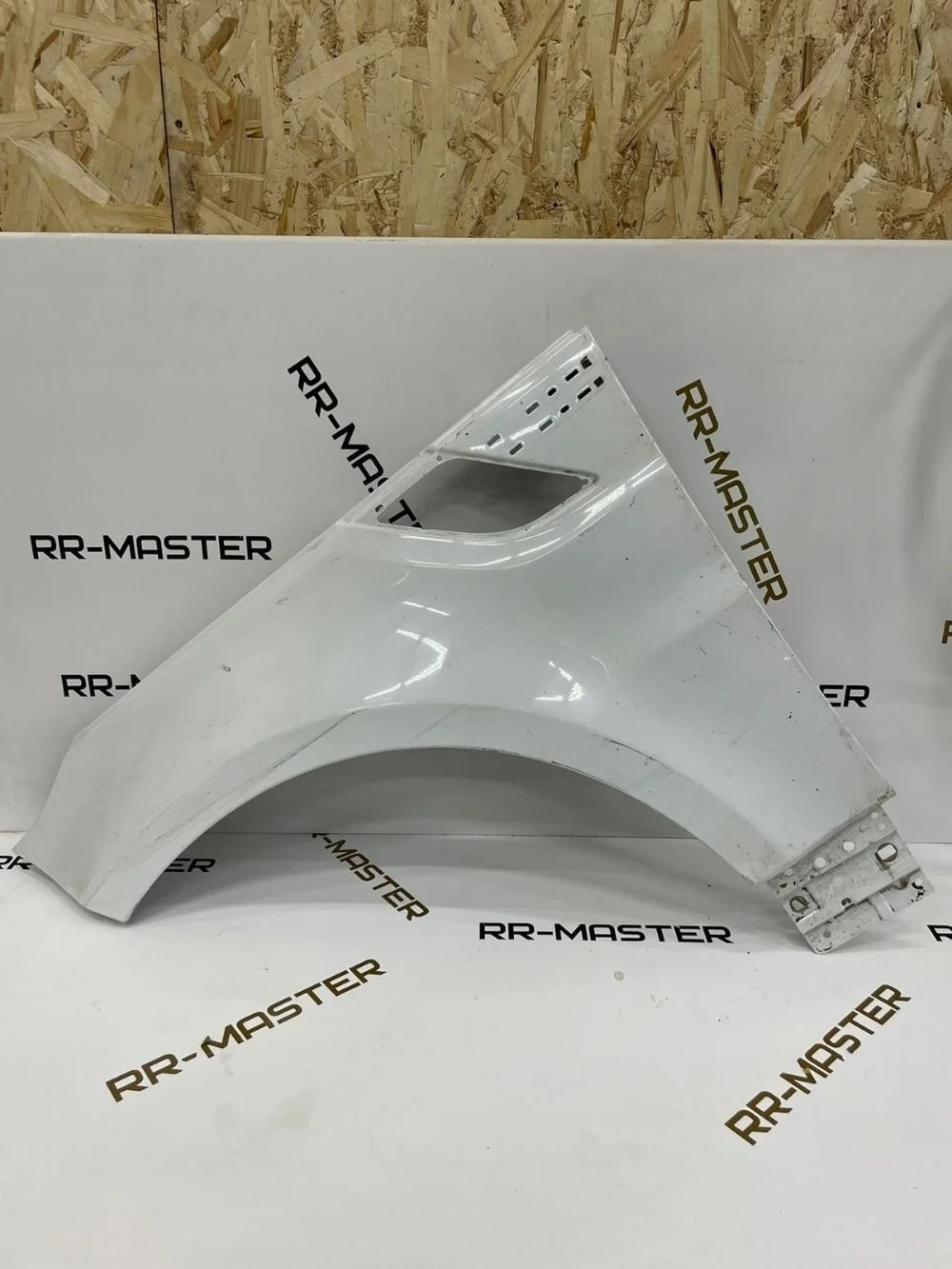 крыло левое Land rover Land Rover Range Rover Sport II (2013—2017)