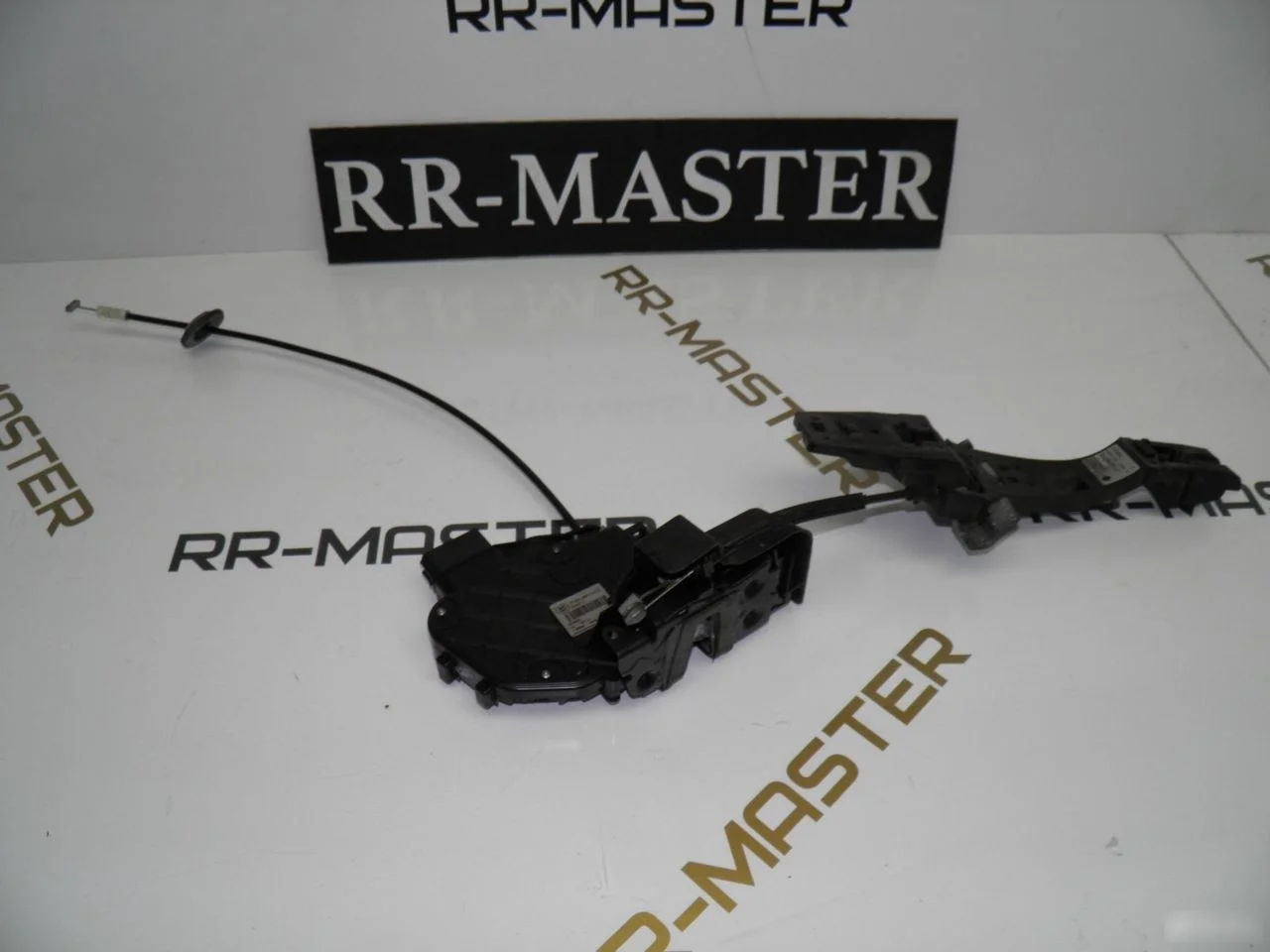 Замок задней левой двери Land Rover Discovery 3 Land Rover Freelander II рестайлинг 2 (2012—2014)